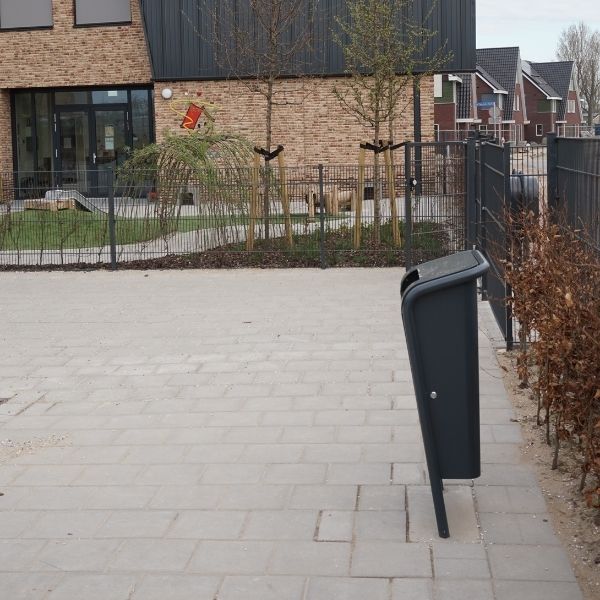 97384 overkapping wandafscheiding afvalbak boombeschermer straatmeubilair